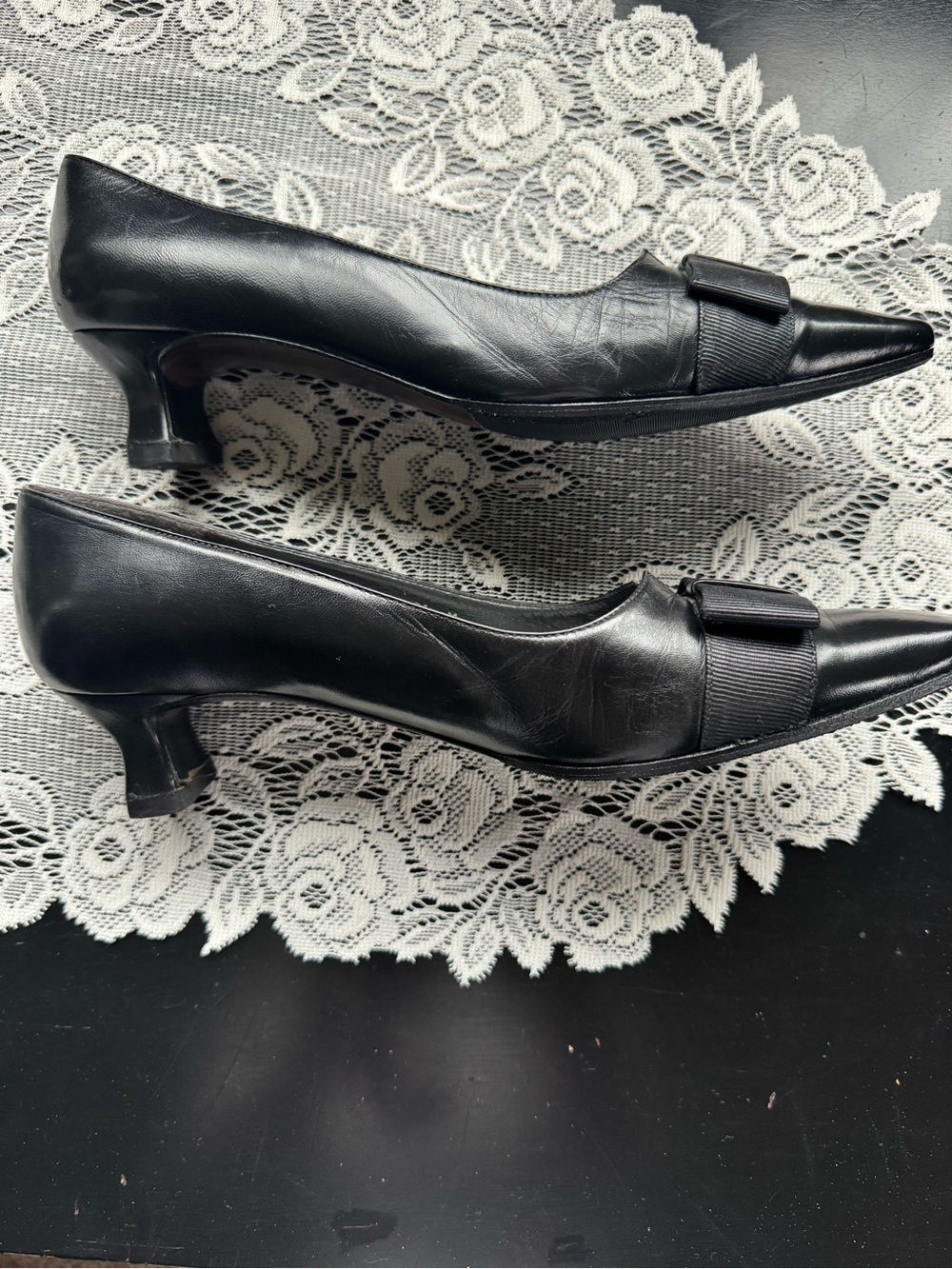 Stuart Weitzman Women's Bow-Accent Soft Patent Leather Slip-on Pumps - Picture 6 of 9